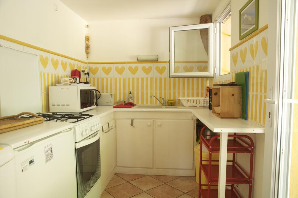 Le Petit Bacalan Mormoiron Quarto foto