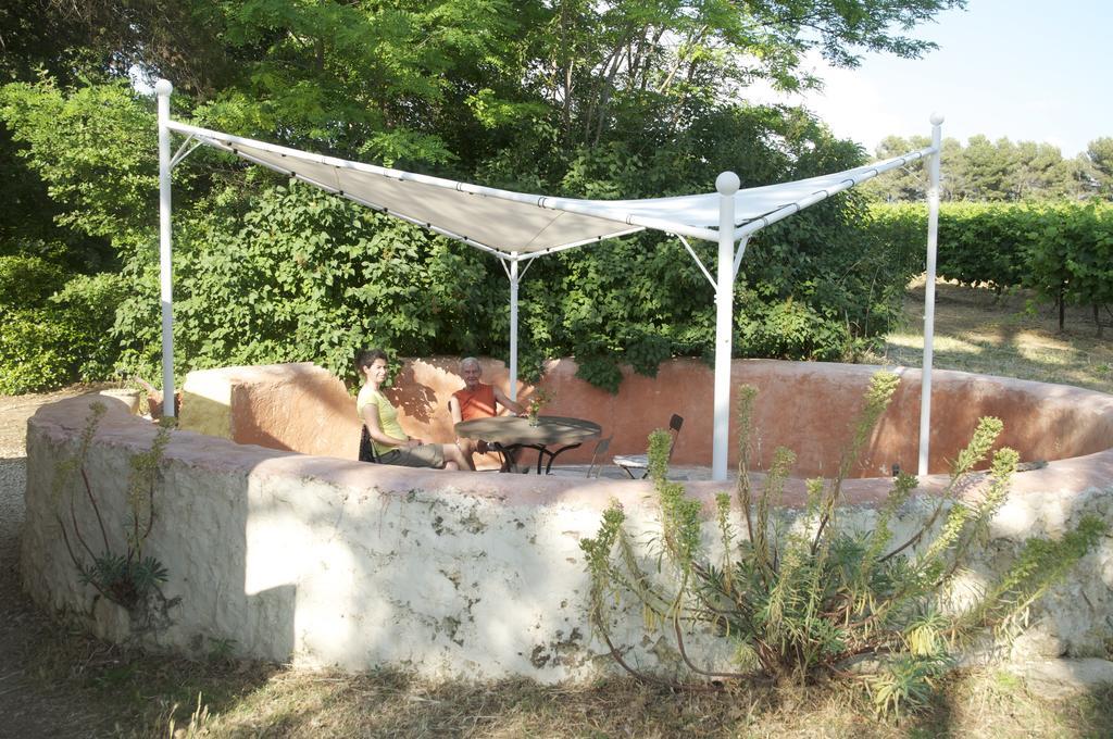 Le Petit Bacalan Mormoiron Exterior foto