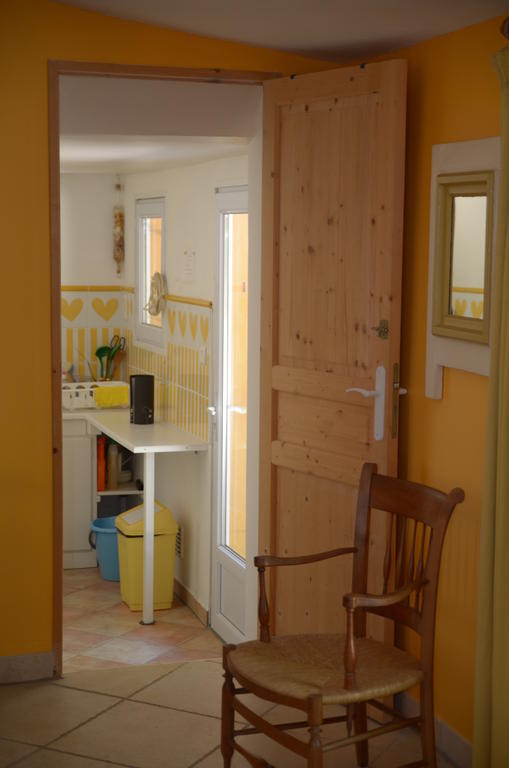 Le Petit Bacalan Mormoiron Quarto foto